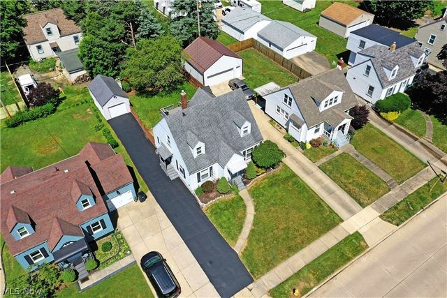190 Kenmore Avenue SE, Warren, OH 44483