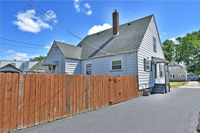 190 Kenmore Avenue SE, Warren, OH 44483