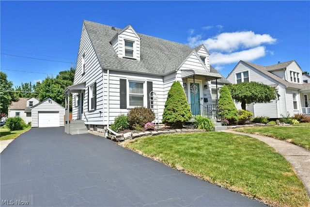 190 Kenmore Avenue SE, Warren, OH 44483