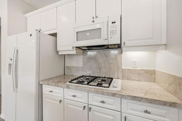 196 Via San Lucia, Rancho Mirage, CA 92270