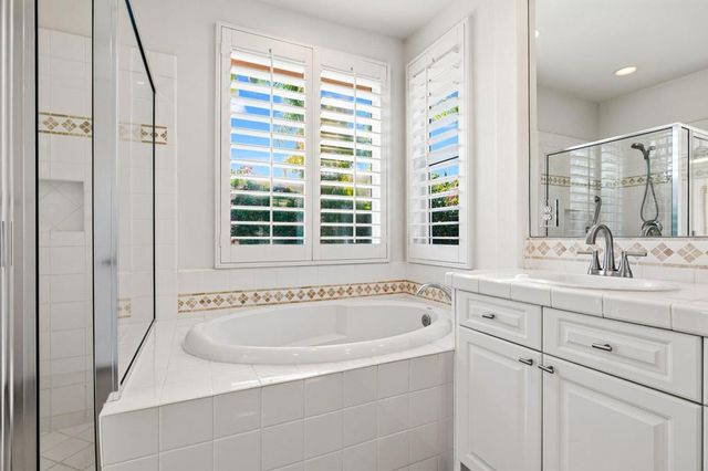 196 Via San Lucia, Rancho Mirage, CA 92270