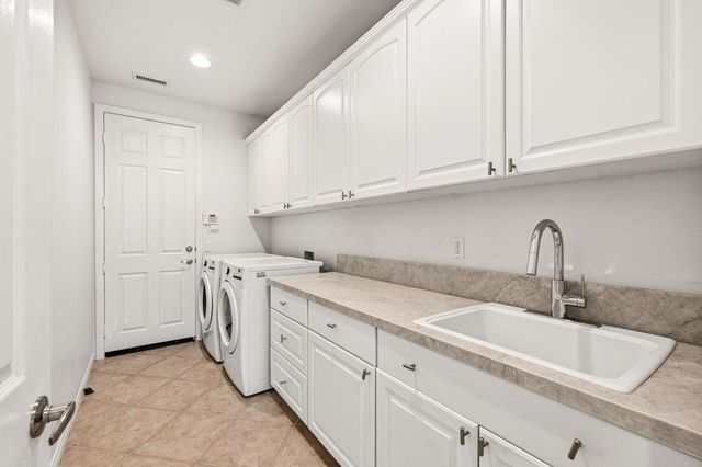 196 Via San Lucia, Rancho Mirage, CA 92270