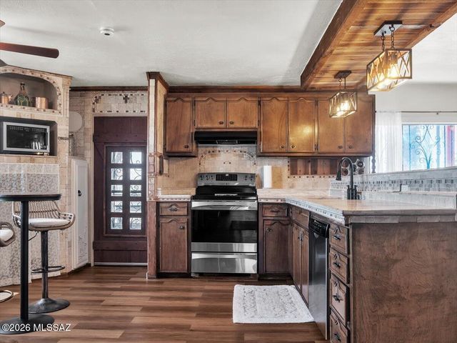 500 S Foundation Five Road, Benson, AZ 85602