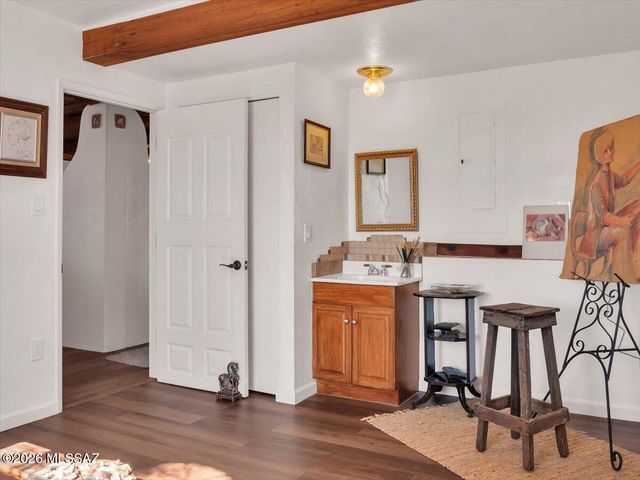 500 S Foundation Five Road, Benson, AZ 85602