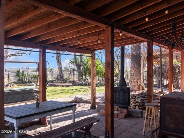 500 S Foundation Five Road, Benson, AZ 85602
