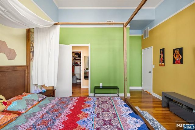 518-536 Gregory Avenue C301, Weehawken, NJ 07086