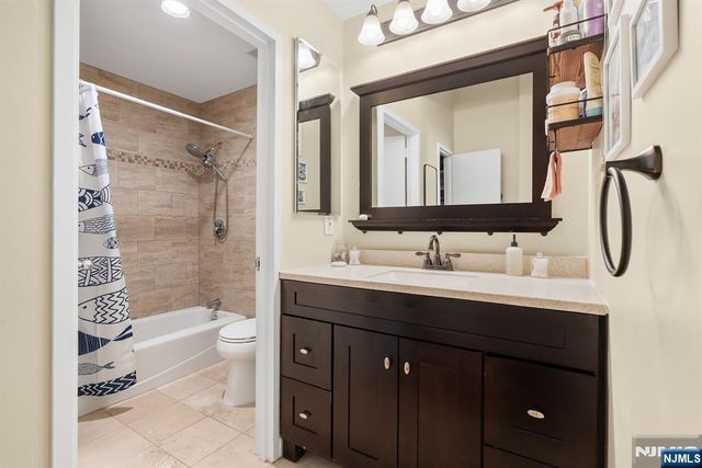 518-536 Gregory Avenue C301, Weehawken, NJ 07086