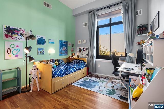 518-536 Gregory Avenue C301, Weehawken, NJ 07086