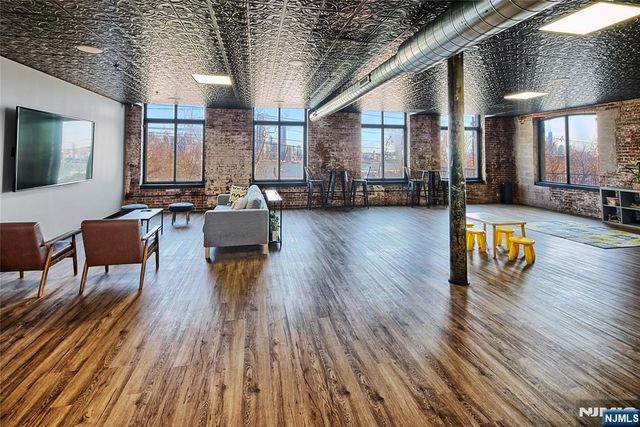 518-536 Gregory Avenue C301, Weehawken, NJ 07086