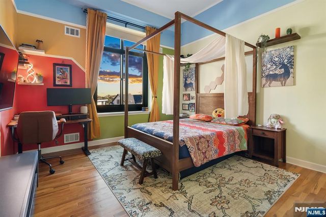 518-536 Gregory Avenue C301, Weehawken, NJ 07086