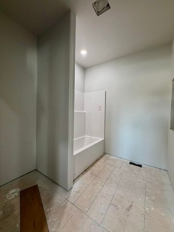 2301 Johnson St., Burlington, ND 58722