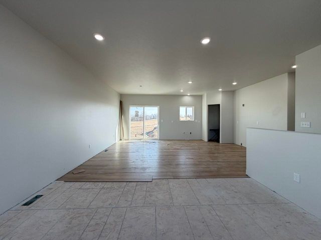 2301 Johnson St., Burlington, ND 58722