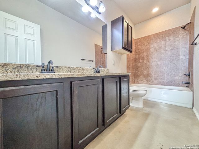 752 Saengerhalle Road, New Braunfels, TX 78130