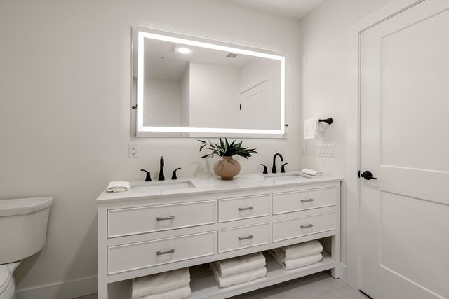 20 Audubon Way 109, Canton, MA 02021