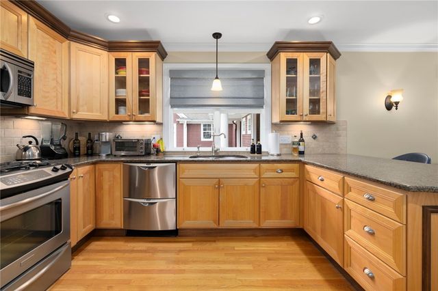 30 Vine Street, East Greenwich, RI 02818