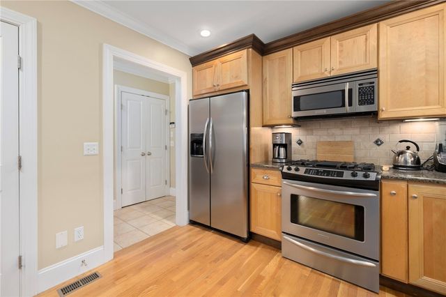 30 Vine Street, East Greenwich, RI 02818
