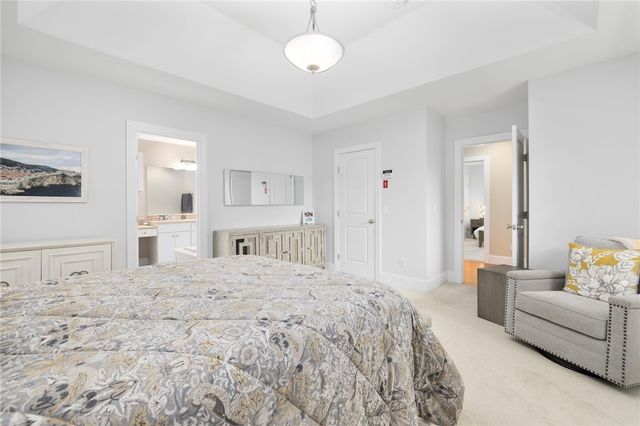 30 Vine Street, East Greenwich, RI 02818