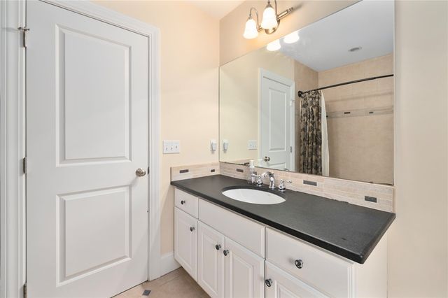 30 Vine Street, East Greenwich, RI 02818