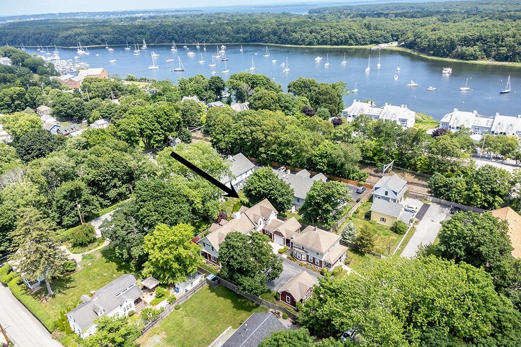30 Vine Street, East Greenwich, RI 02818