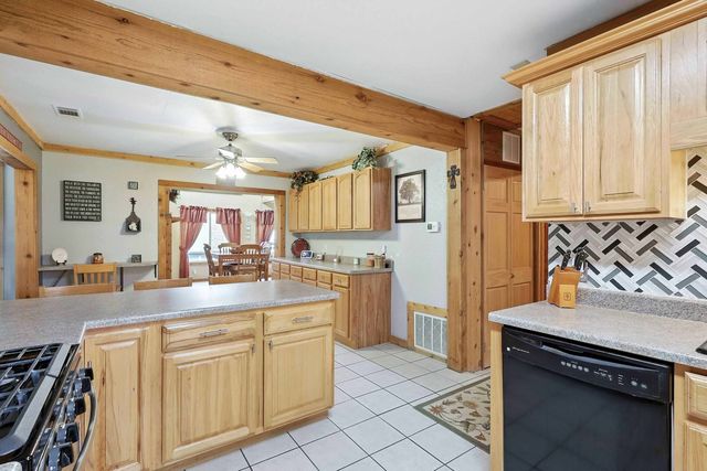 18599 317th Street, Long Grove, IA 52756