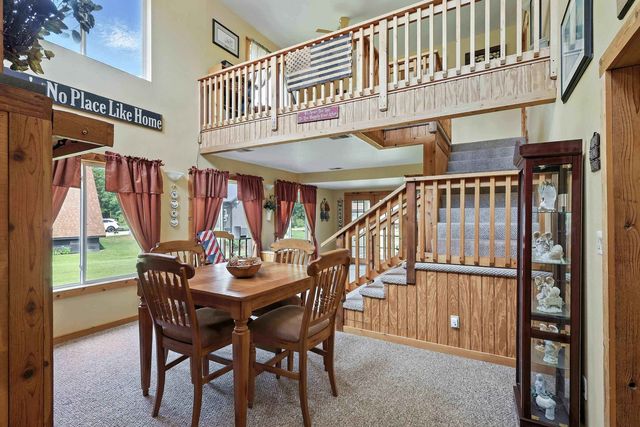 18599 317th Street, Long Grove, IA 52756