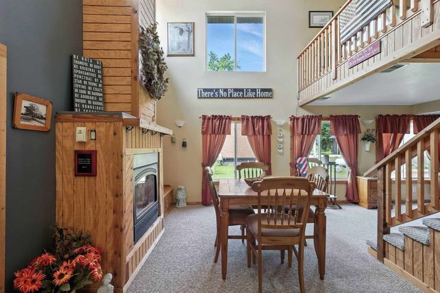 18599 317th Street, Long Grove, IA 52756