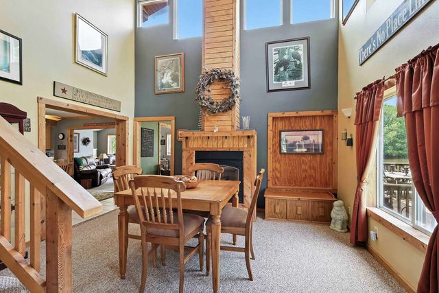 18599 317th Street, Long Grove, IA 52756