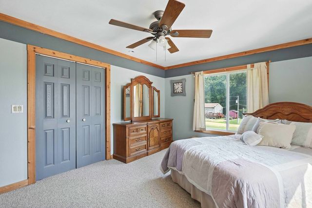 18599 317th Street, Long Grove, IA 52756