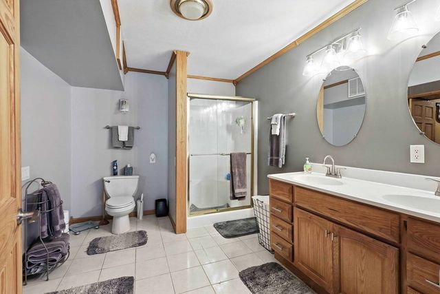 18599 317th Street, Long Grove, IA 52756