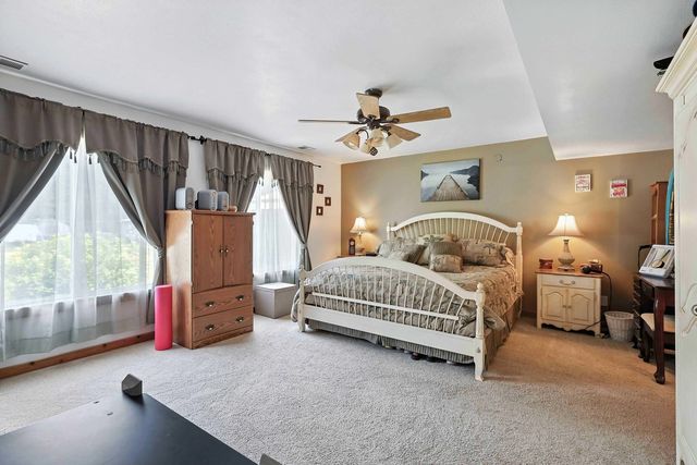 18599 317th Street, Long Grove, IA 52756