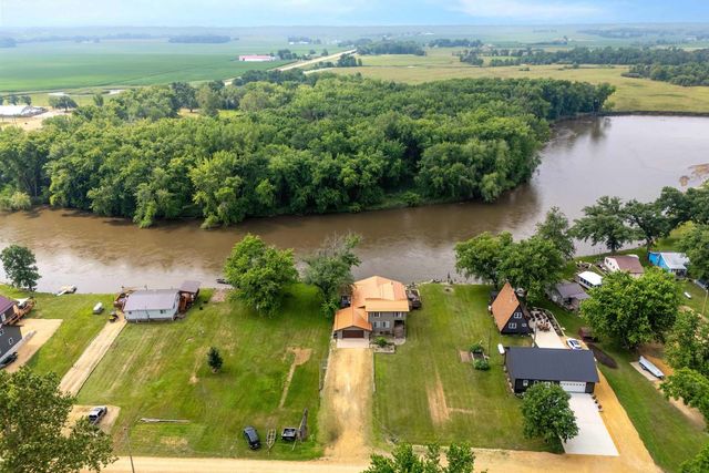 18599 317th Street, Long Grove, IA 52756