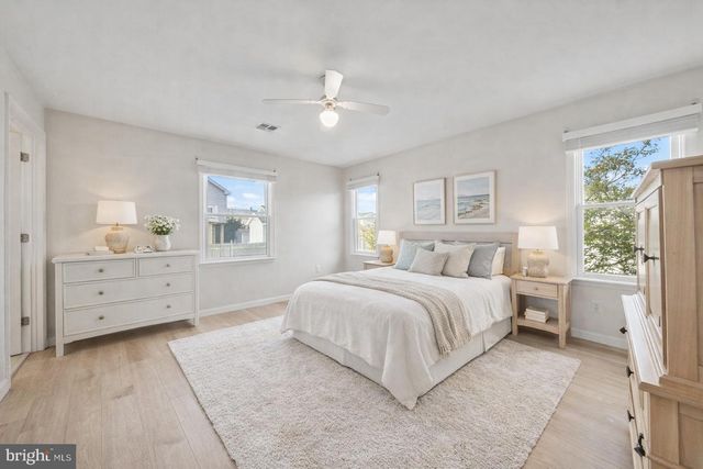 108 W 22ND ST, Ship Bottom, NJ 08008