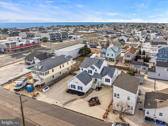 108 W 22ND ST, Ship Bottom, NJ 08008