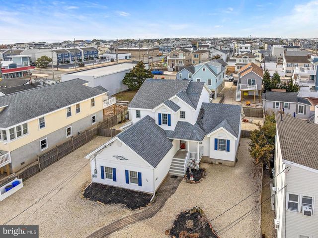 108 W 22ND ST, Ship Bottom, NJ 08008