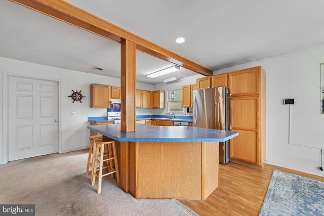 108 W 22ND ST, Ship Bottom, NJ 08008