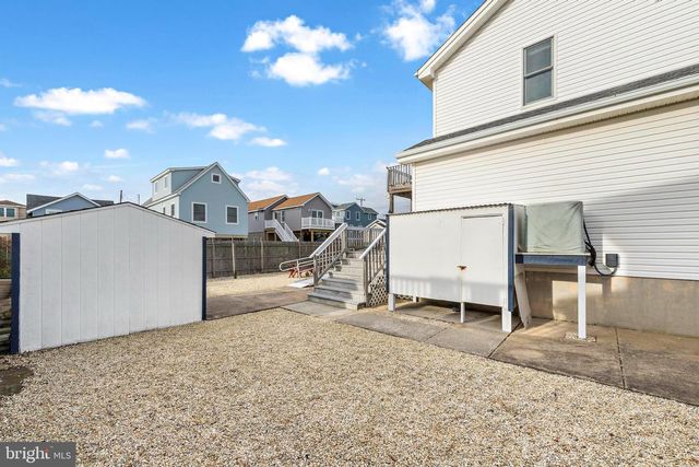 108 W 22ND ST, Ship Bottom, NJ 08008