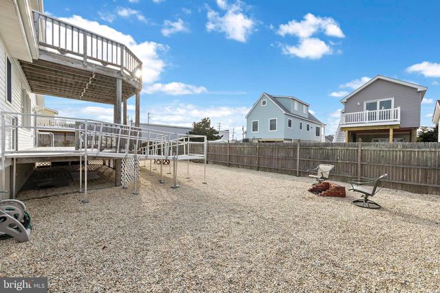 108 W 22ND ST, Ship Bottom, NJ 08008