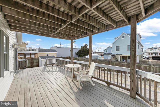 108 W 22ND ST, Ship Bottom, NJ 08008