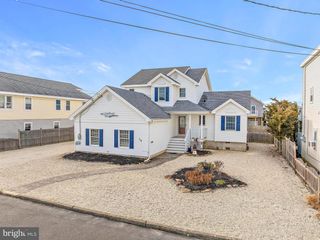108 W 22ND ST, Ship Bottom, NJ 08008