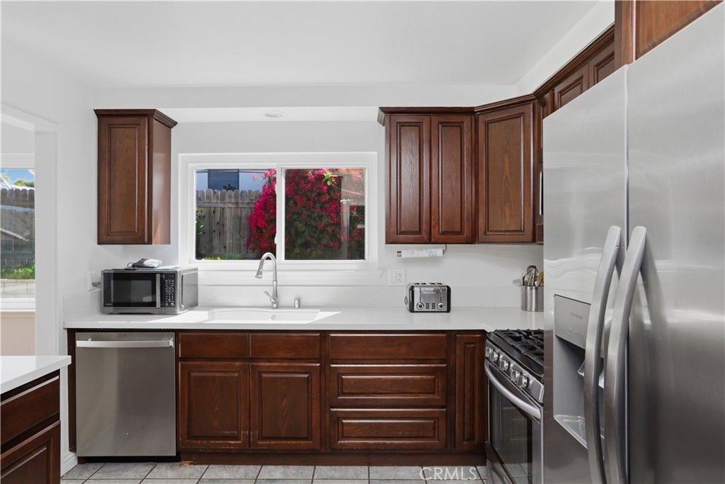 Image 12 of property listing at 2097 Santa Barbara, Corona, CA 92882