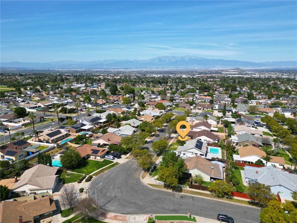 Image 3 of property listing at 2097 Santa Barbara, Corona, CA 92882