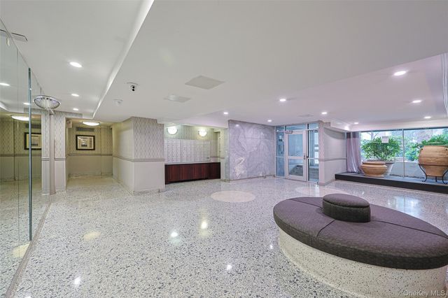 18-65 211th Street 5G, Bayside, NY 11360