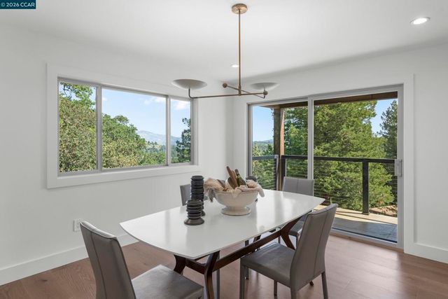 1059 Lizann Dr, Lafayette, CA 94549