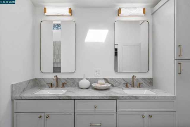 1059 Lizann Dr, Lafayette, CA 94549