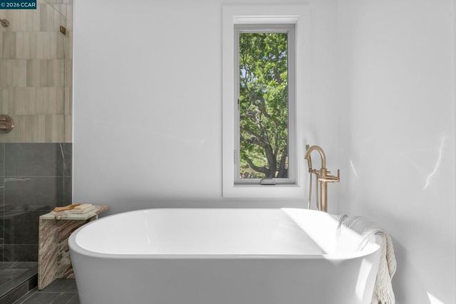 1059 Lizann Dr, Lafayette, CA 94549