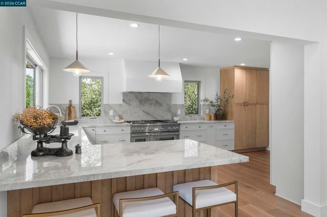 1059 Lizann Dr, Lafayette, CA 94549