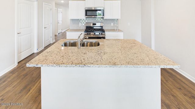 150 Grazin Court, Duson, LA 70529