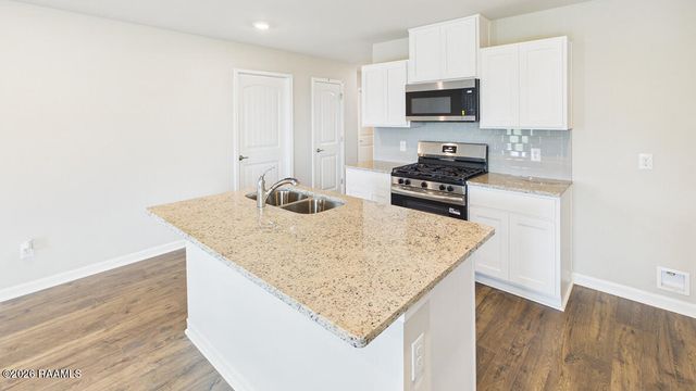 150 Grazin Court, Duson, LA 70529