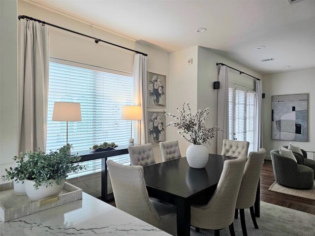 909 W 22nd Street I, Houston, TX 77008