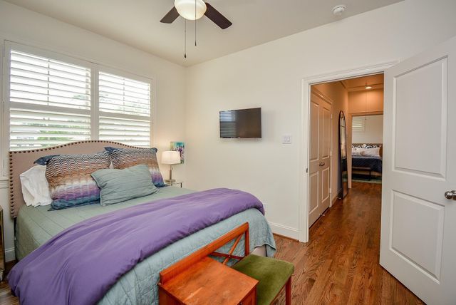 909 W 22nd Street I, Houston, TX 77008